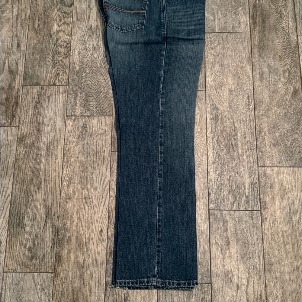 Ariat M2 Relaxed Bootcut Blue Denim Jeans 32x32.